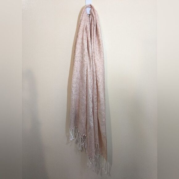 White House Black Market Jacquard Metallic Oblong Scarf - Picture 2 of 7